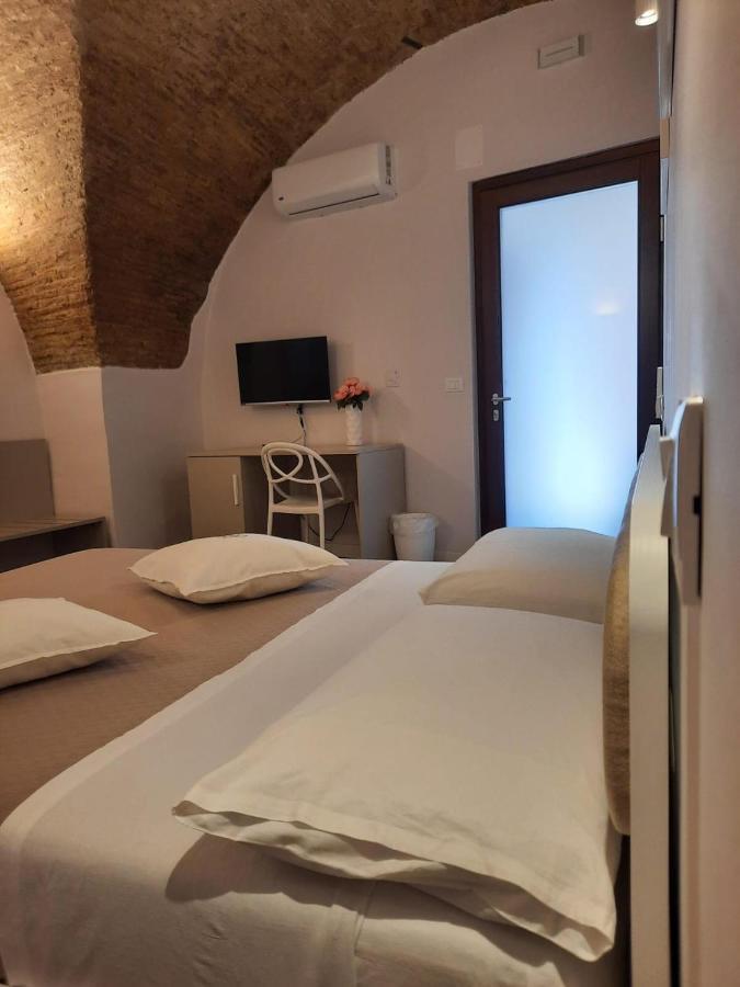 Dimora Donna Dora - Albergo Diffuso San Martino in Pensilis Экстерьер фото