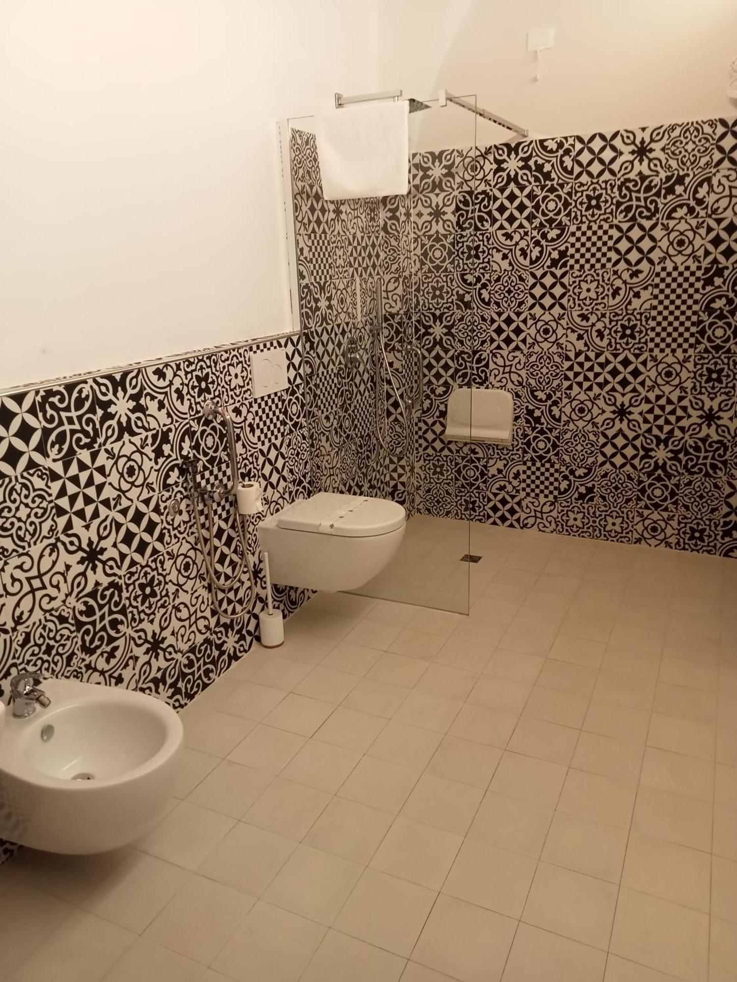 Dimora Donna Dora - Albergo Diffuso San Martino in Pensilis Экстерьер фото
