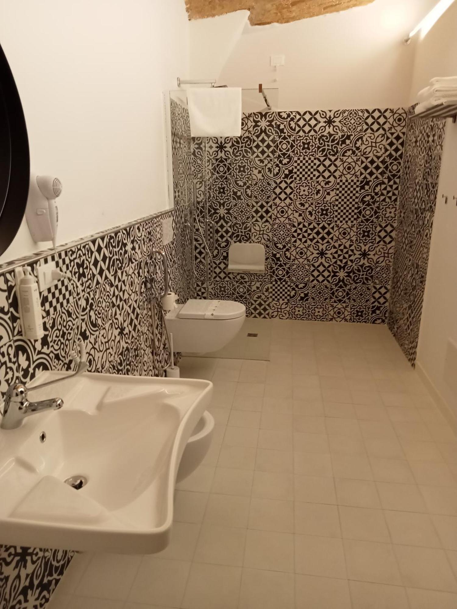 Dimora Donna Dora - Albergo Diffuso San Martino in Pensilis Экстерьер фото